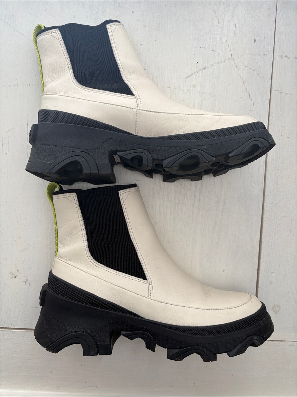Sorel Women’s Chunky Chelsea Boot — White with Black Trim neon green accent